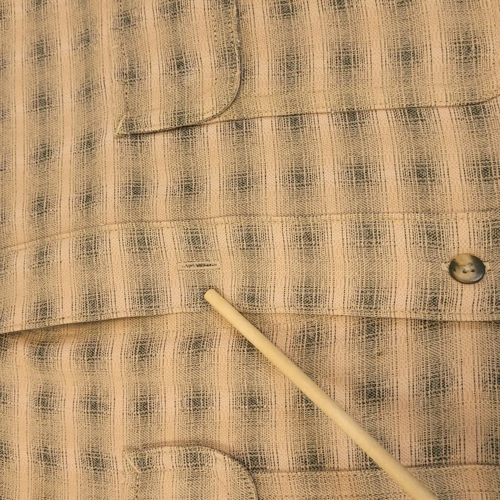 North Face Hiking‎ Shirt Men L Button Up Plaid Nylon Blend Pleated Dual Pocket